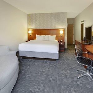 King Room Sofa Bed Roll Shower Mobility Hearing Accessible